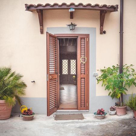 B&B A Casa Di Maybe Caserta Exterior foto